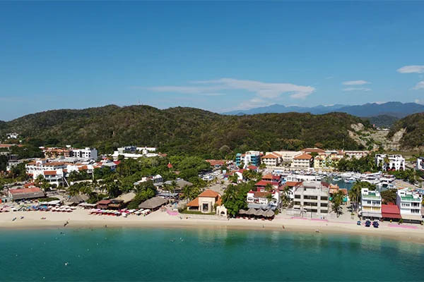 La mejor forma de explorar Huatulco es con un auto rentado en Localiza, la agencia mejor calificada por los usuarios.