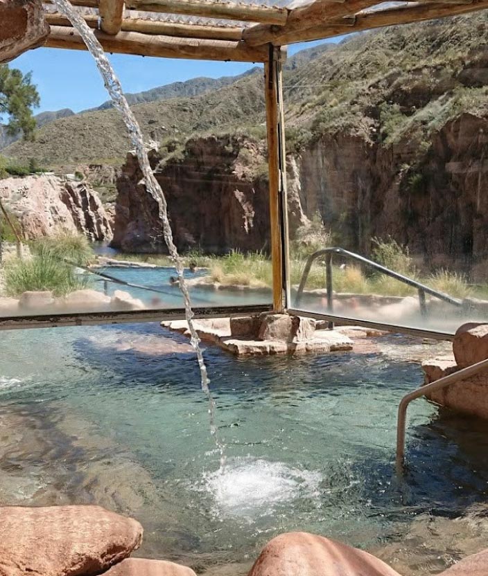 Aguas termales y escapadas en auto: 5 lugares para relajar sin irte lejos  