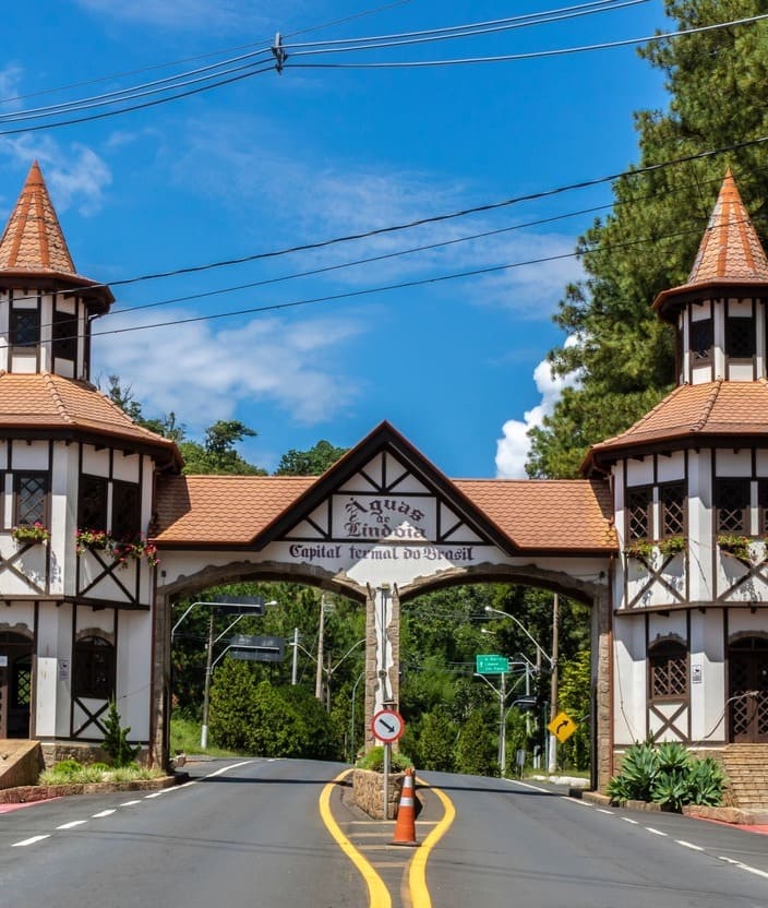 Águas de Lindóia, SP: um oásis de encantos e aventuras