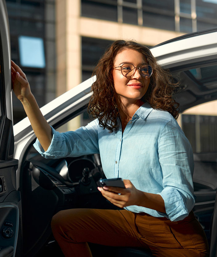 Renta de autos para empresas: cómo optimizar la movilidad y reducir costos operativos de tu negocio