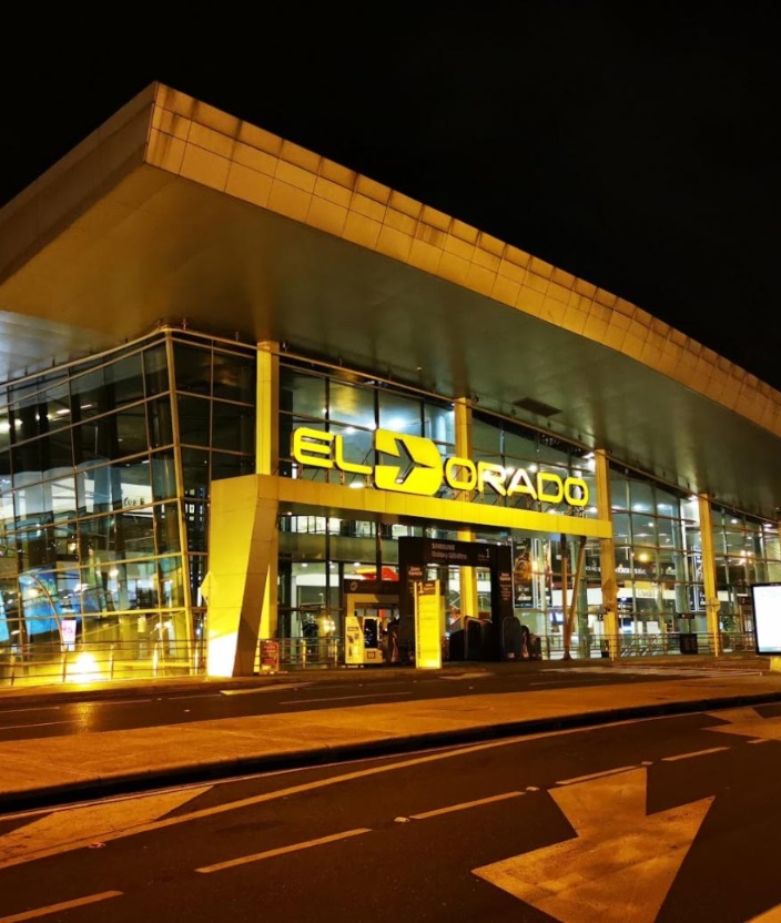 Rentar carro en aeropuerto El Dorado: reserva y retiro